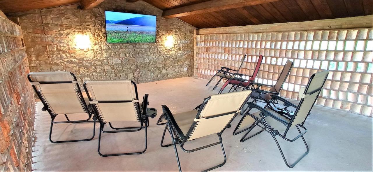 Villa Grande Fattoria in Umbria con Piscina e sala Cinema Monte Castello di Vibio Esterno foto